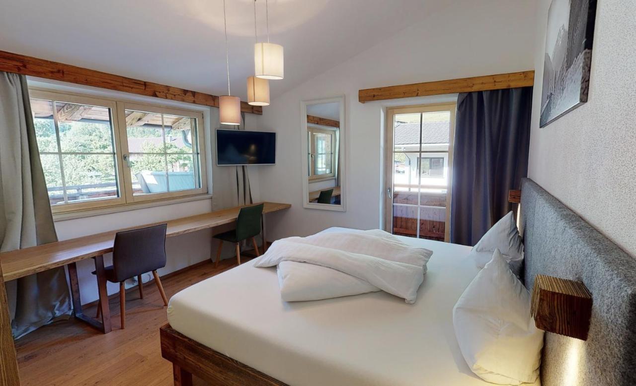 Appartements "Da Zillertaler Und Die Geigerin" Mayrhofen Exteriör bild