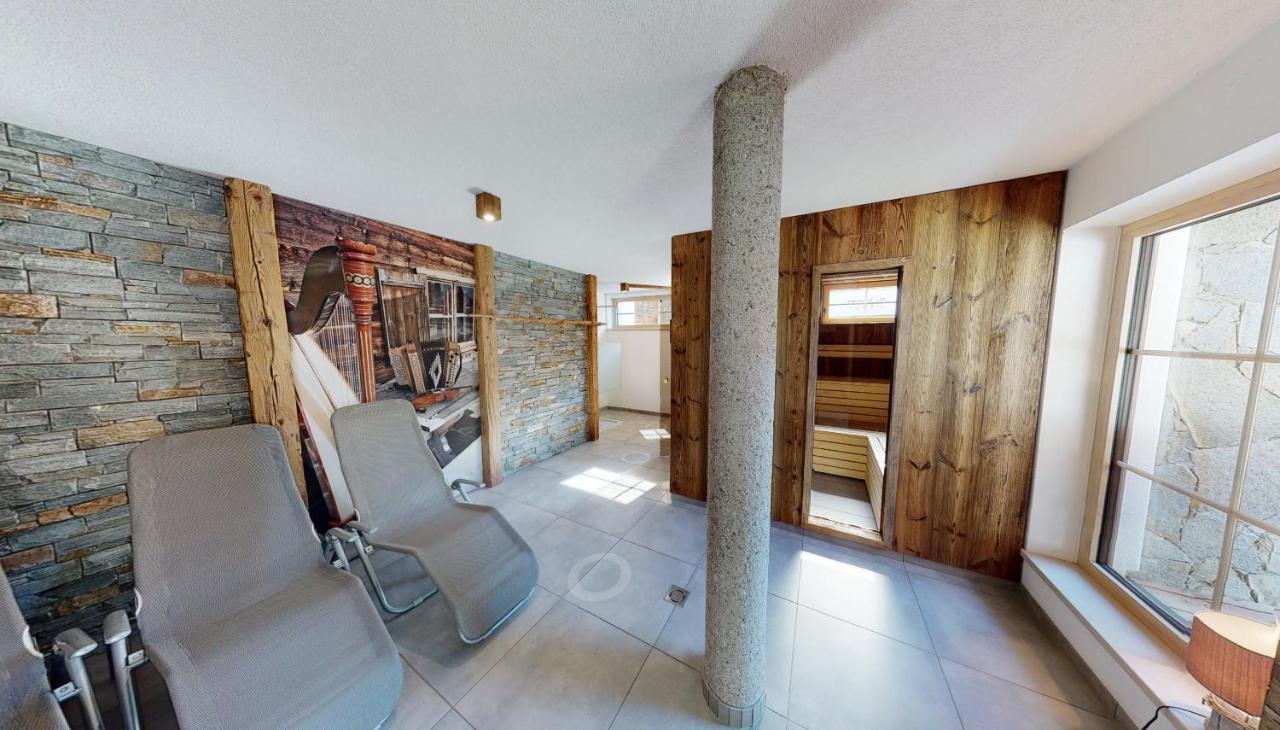 Appartements "Da Zillertaler Und Die Geigerin" Mayrhofen Exteriör bild