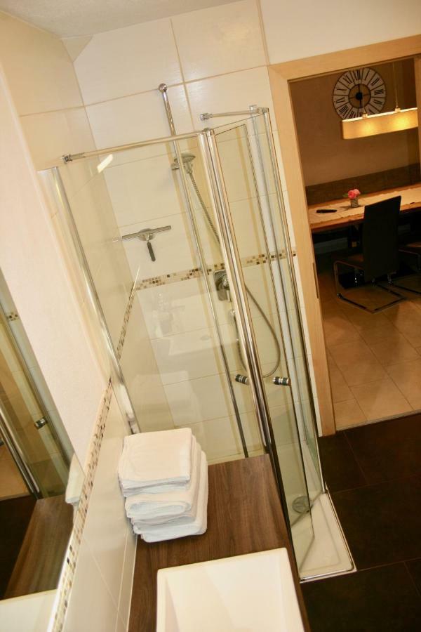 Appartements "Da Zillertaler Und Die Geigerin" Mayrhofen Exteriör bild