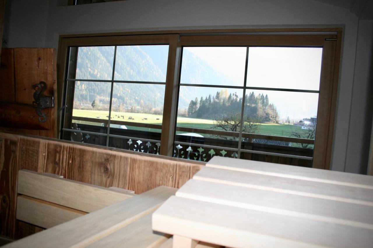 Appartements "Da Zillertaler Und Die Geigerin" Mayrhofen Exteriör bild